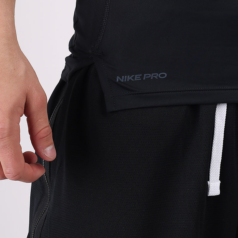 мужская черная футболка Nike Pro Tight-Fit Short-Sleeve Top BV5631-010 - цена, описание, фото 2